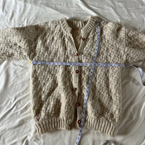Cream Knit Cardigan Wool Irish Fisherman Wmns OS Cottagecore Wooden Buttons - Picture 9 of 9